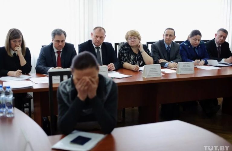 Преступное холуйство