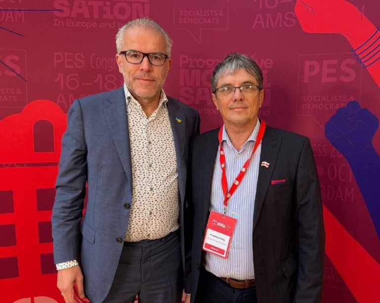 Thijs Reuten — сацыял-дэмакрат і арганізатар Кангрэсу PES у Амстэрдаме