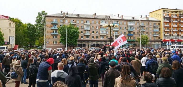 Сустрэча з Ціханоўскім і Статкевічам ля Камароўкі. ФОТАРЭПАРТАЖ